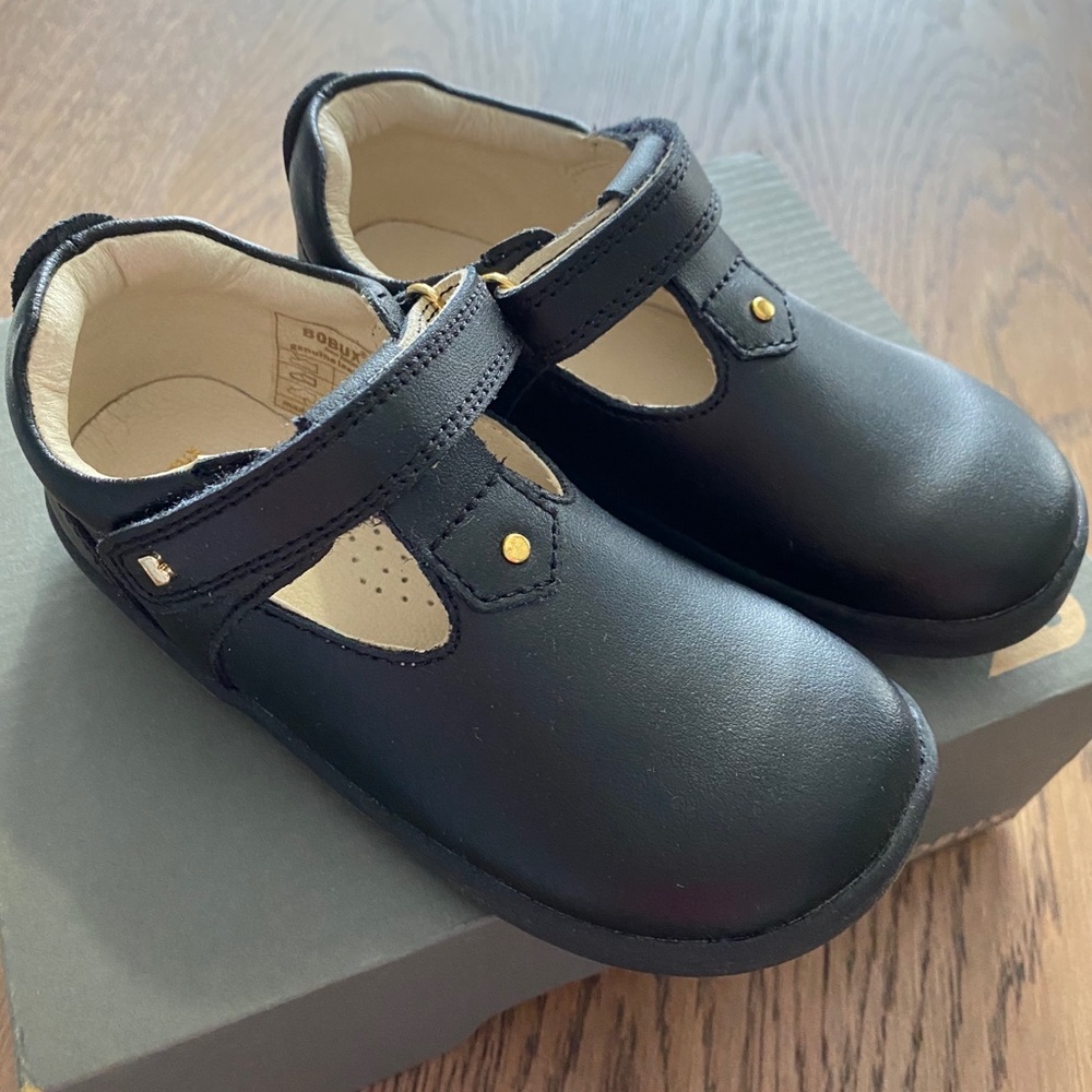 Bobux leather Mary Janes size 8US (25EU)